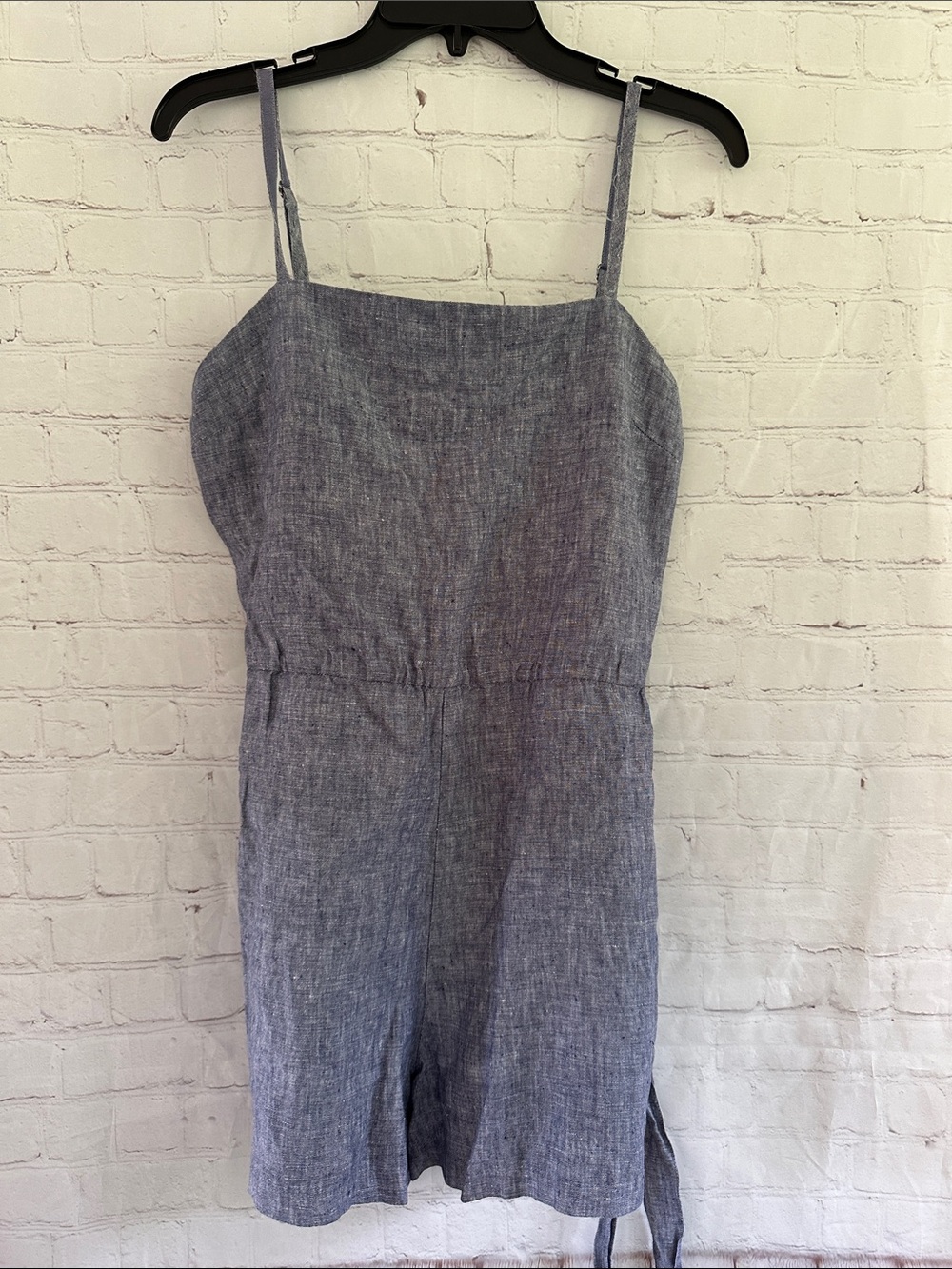 Cynthia Rowley 100% Linen Strappy Jumpsuit size 6!